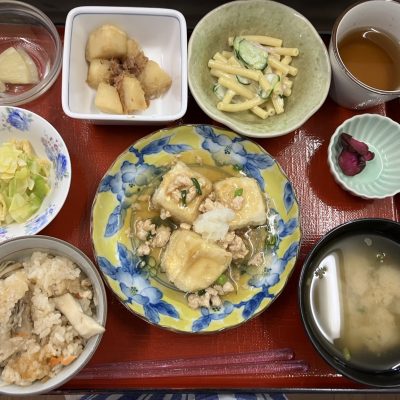 揚げ出し豆腐に舞茸ごはん