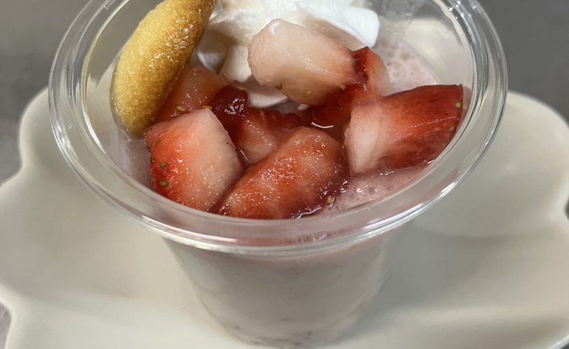 いちごミルクプリン